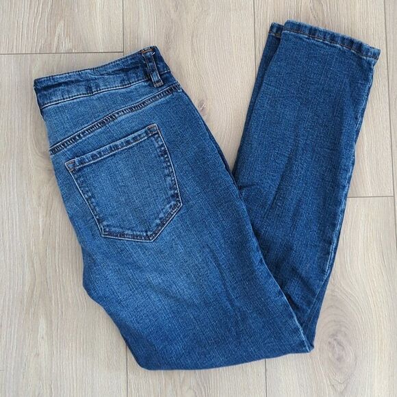 Dynamite Denim Cara Distressed Relaxed Skinny  Jean - Picture 2 of 6